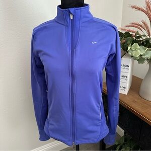 Nike Women's Vibrant Lilac Fully Zipped Sports Jacket Size Medium